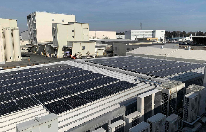 栃木工場　屋上設置型太陽パネル